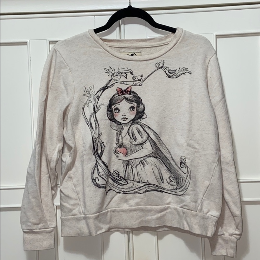 Disney Sweater ✨🤍✨